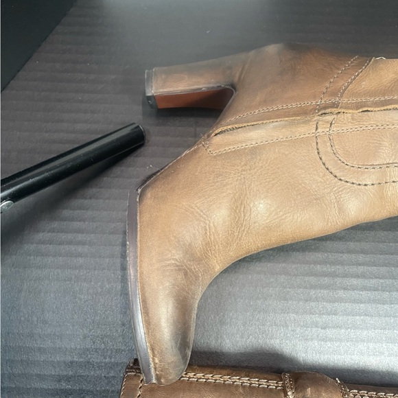 Sam Edelman OTK boots in taupe Like New PRICE IS FIRM WHICH MEANS NO DISCOUNTS - Picture 13 of 16